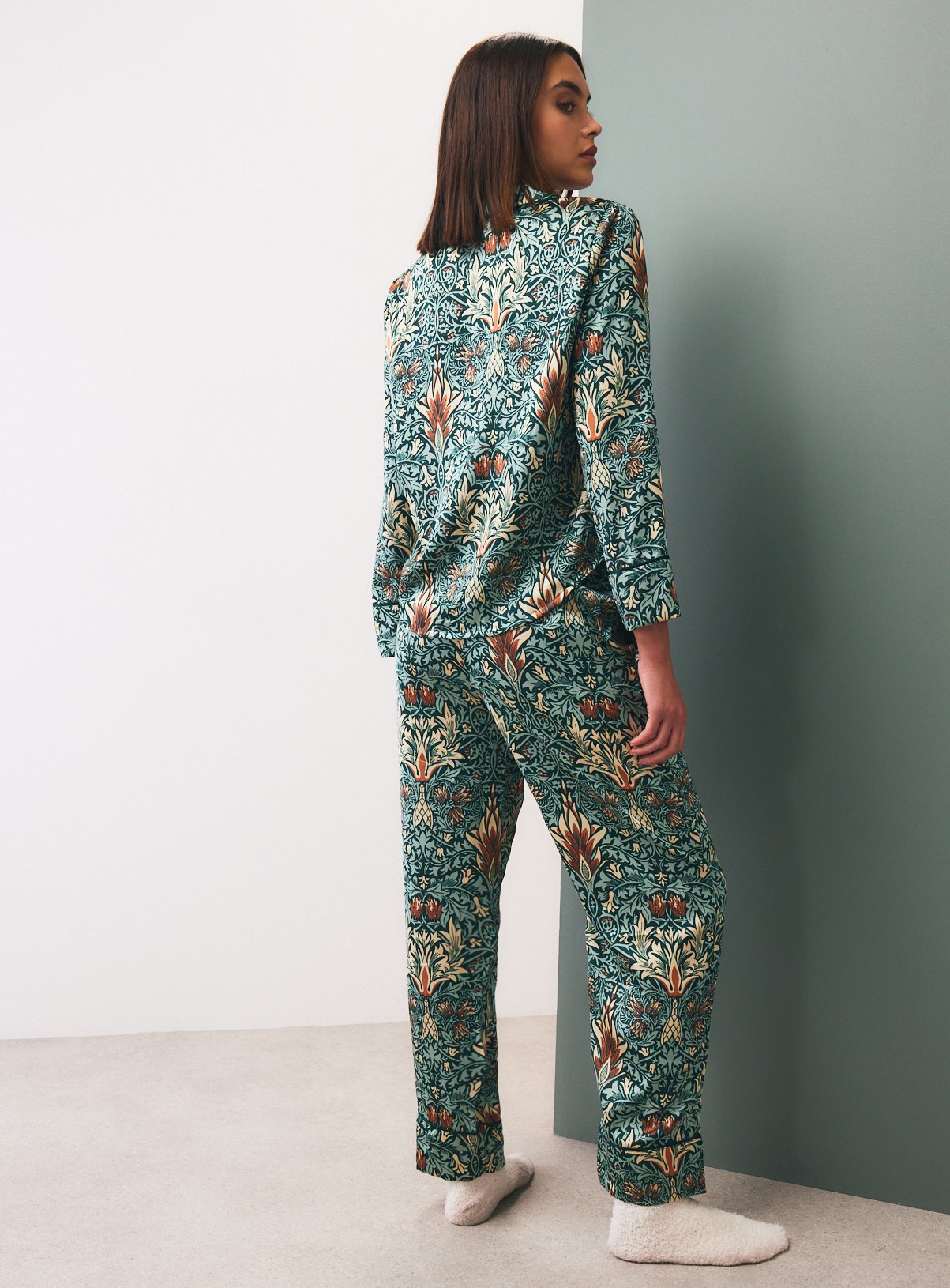 Tu x Morris & Co. Blue Snakeshead Satin Traditional Pyjama Set L - Image 4 thumbnail